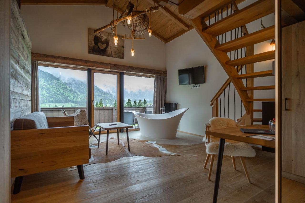 Hotel Landhaus Tirolerherz ザンクト・ウルリッヒ・アム・ピラーゼー エクステリア 写真