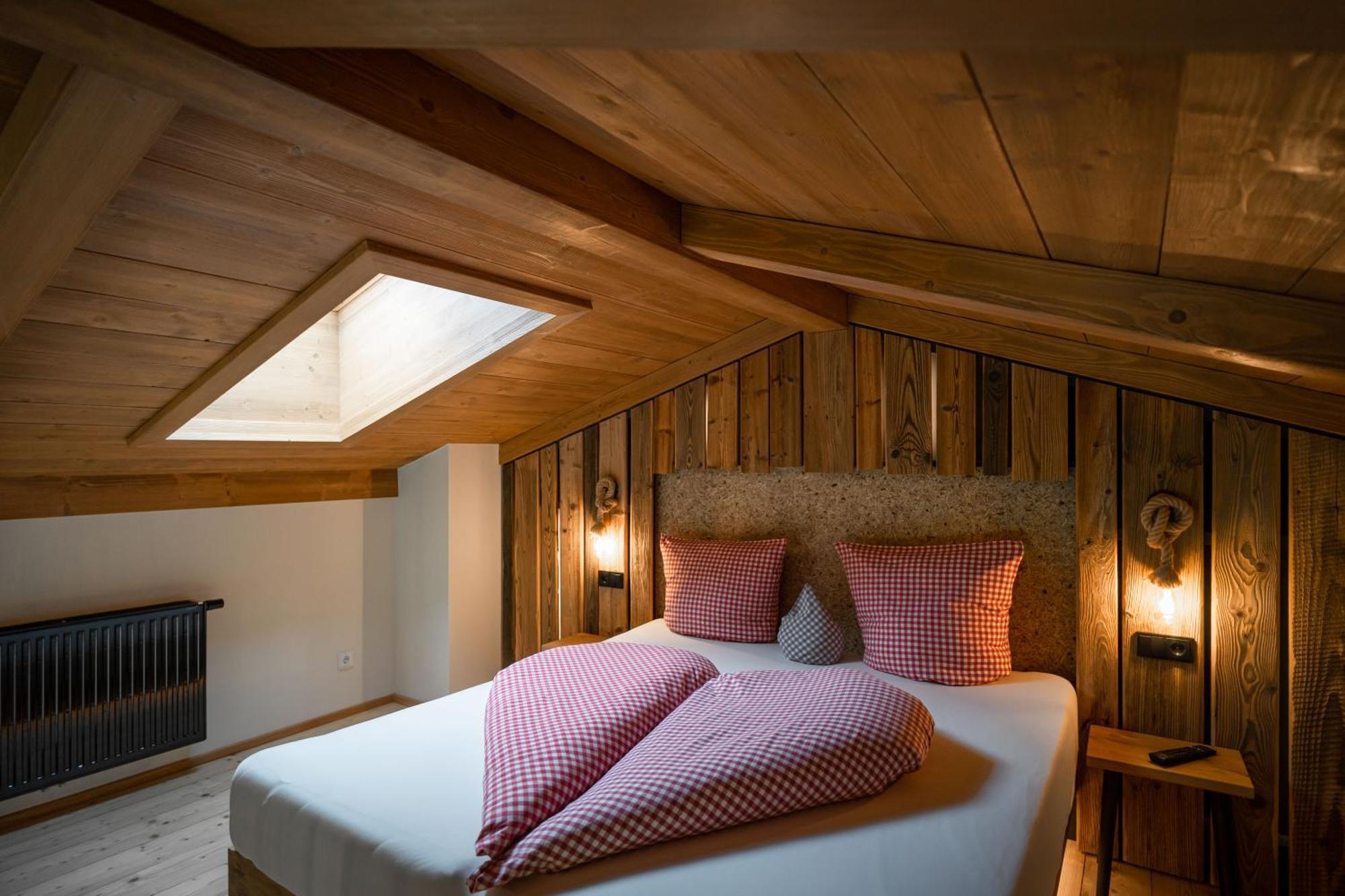 Hotel Landhaus Tirolerherz ザンクト・ウルリッヒ・アム・ピラーゼー 部屋 写真